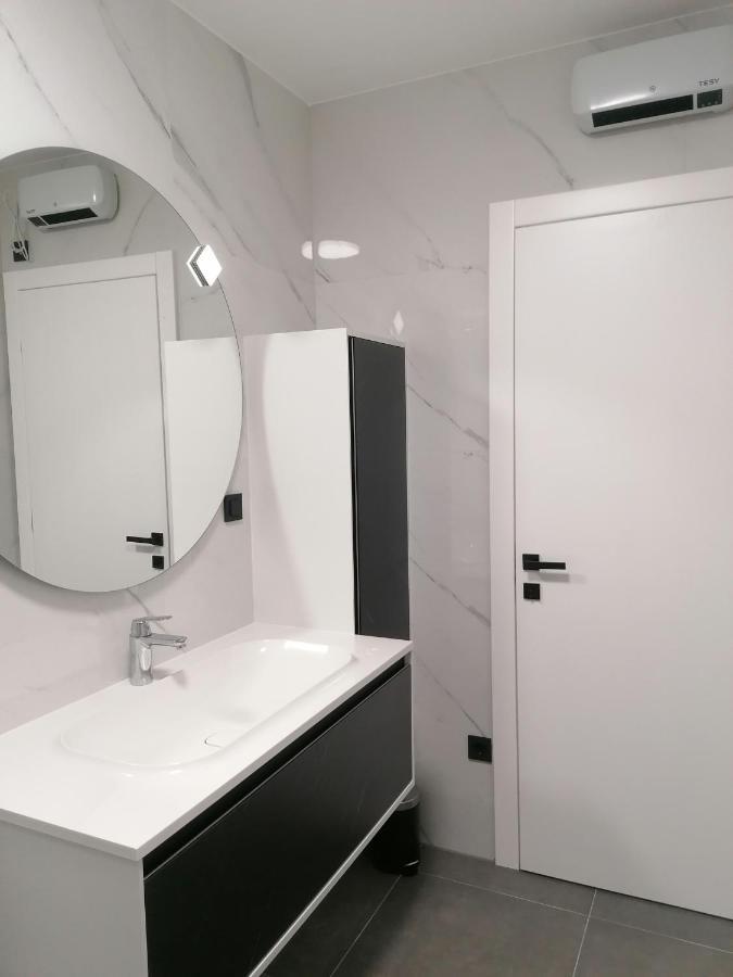 Vir Apartment Luisa Exteriér fotografie